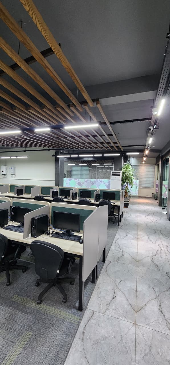 CommServ computer lab for practical technology training in Lahore